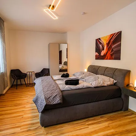 Apartment Exklusive Moselidylle: Mit Traumhaftem Staustufenblick, Netflix, Terrasse Neef