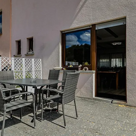 Exklusive Moselidylle: Mit Traumhaftem Staustufenblick, Netflix, Terrasse * Neef