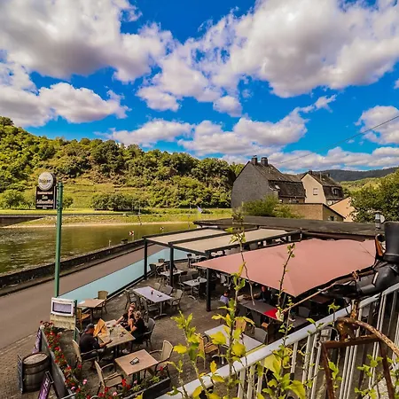 Exklusive Moselidylle: Mit Traumhaftem Staustufenblick, Netflix, Terrasse *