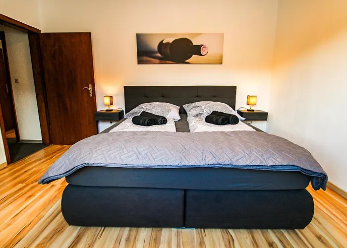 Apartamento Exklusive Moselidylle: Mit Traumhaftem Staustufenblick, Netflix, Terrasse Neef